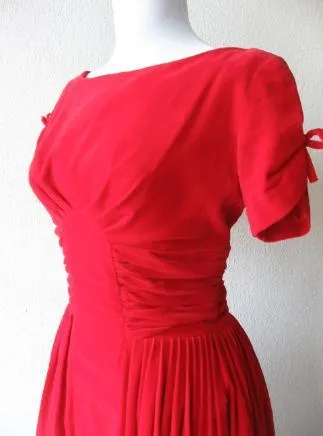 50s Women's Party Dress Vintage Ruched Red Velvet Full Skirt Extra Small VFG