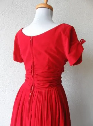 50s Women's Party Dress Vintage Ruched Red Velvet Full Skirt Extra Small VFG