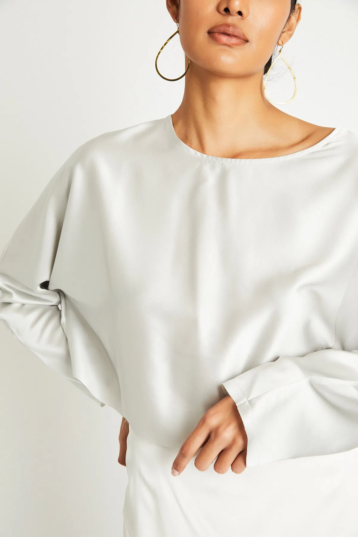   Beryll Sierra Silk Long Sleeve Cropped Top | Pearl