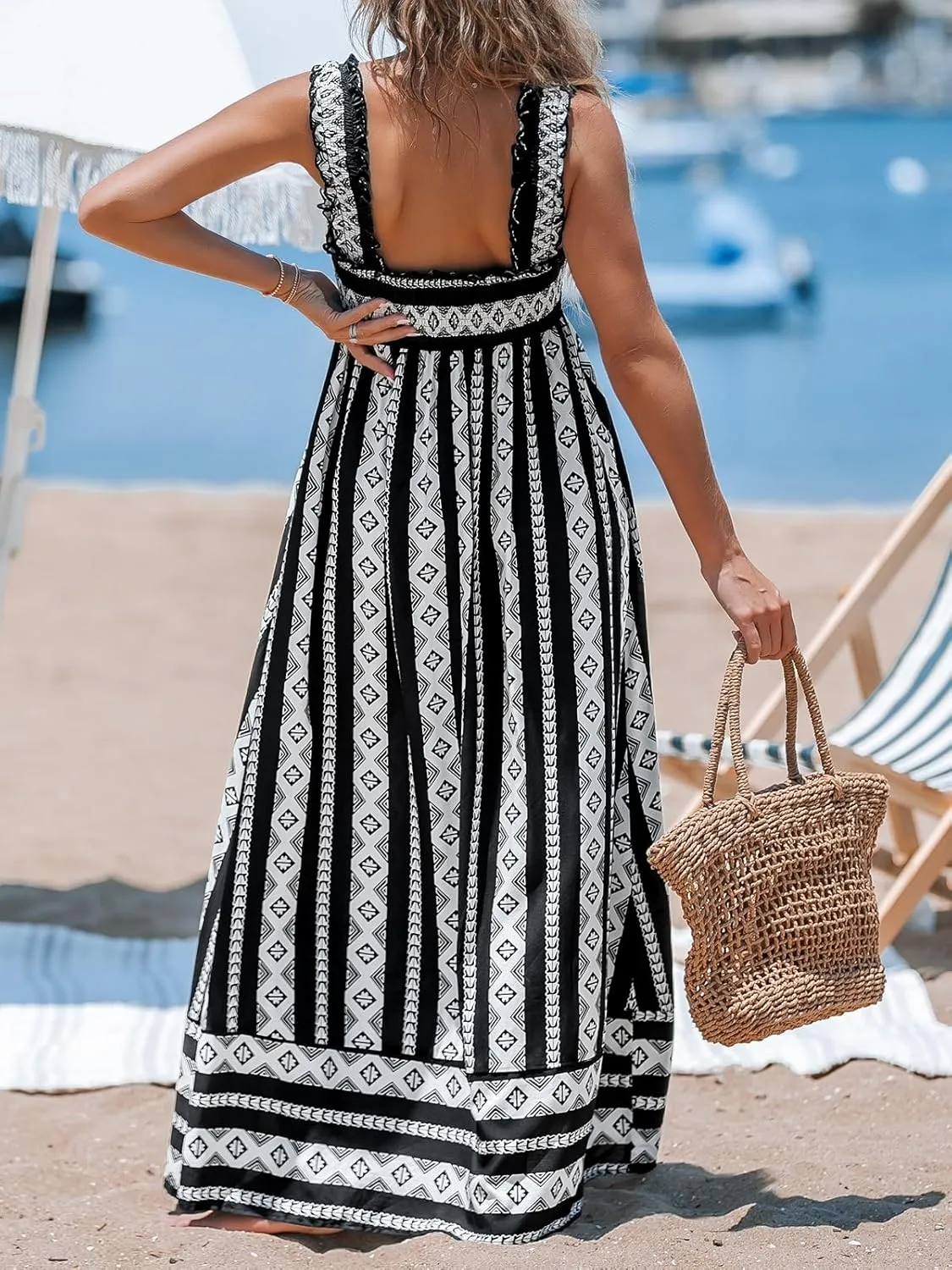 CUPSHE Women's Maxi Dress Ditsy Floral Smocked Summer Sundress Sleeveless Ruffled Spaghetti Straps Long Beach Formal Dress