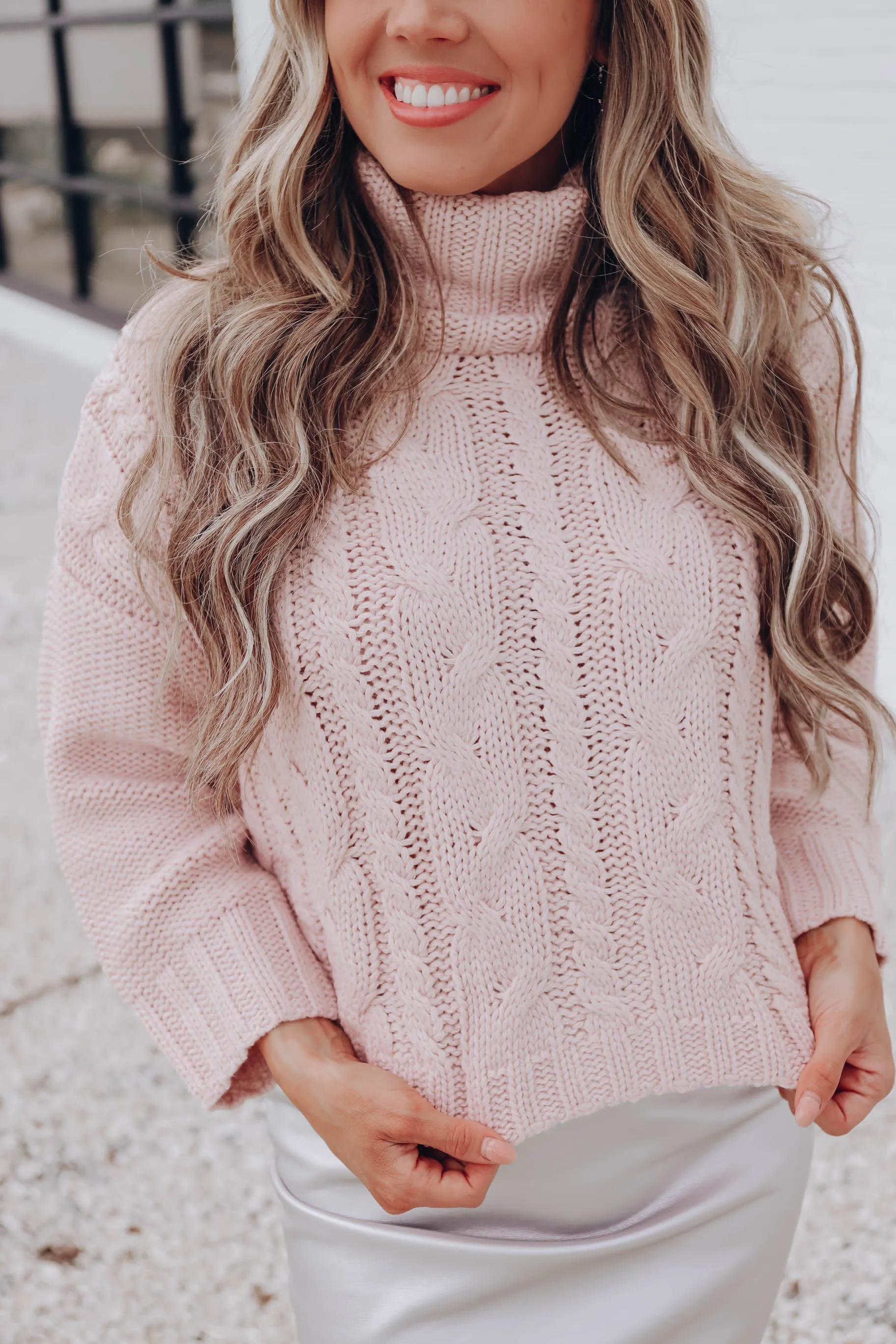Mansfield Pullover Crop Sweater - Pink